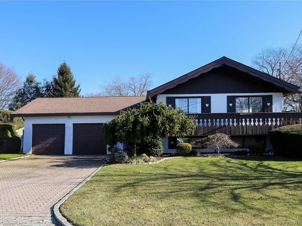 33 Maple Drive, Deer Park, NY 11729