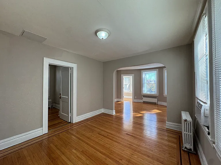 271 Davis Ave #2 — Photo 8