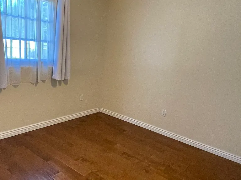 5668 Jumilla Ave #1 — Photo 9