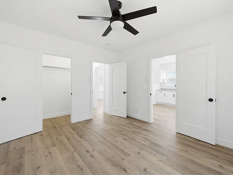 1510 W 52nd St #1512.5 — Photo 6