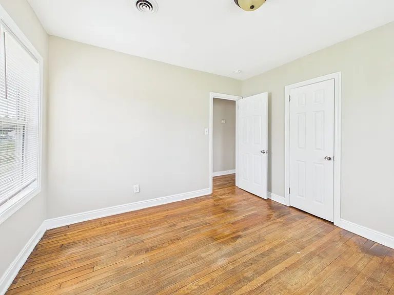 2907 Creighton Rd — Photo 8