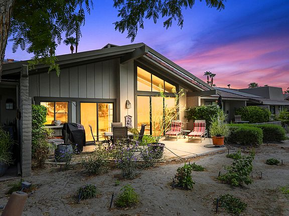 2nd image of 125 Bouquet Canyon Dr