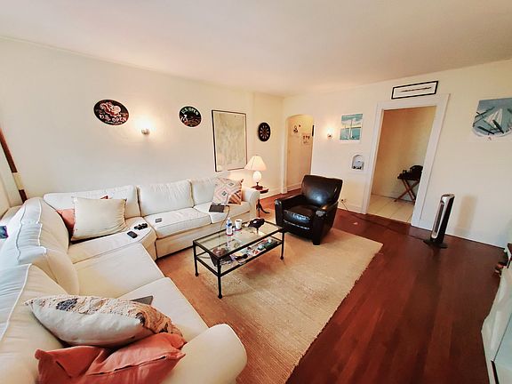 2nd image of 65 Bedford St Unit 3