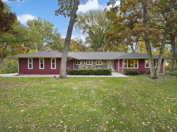 2945 Wyndwood Way, Sun Prairie, WI 53590