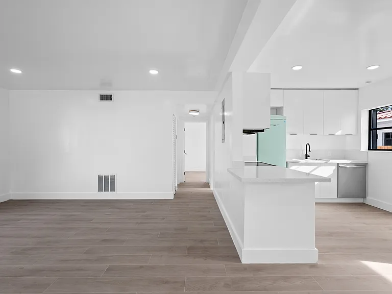 442 NE 71st St #1 — Photo 5