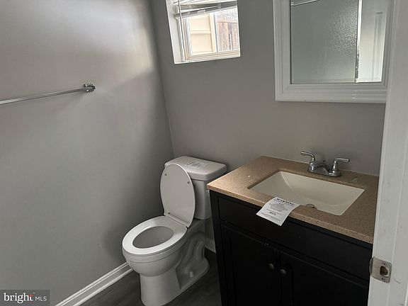 5th image of 23114 Blackthorn Sq