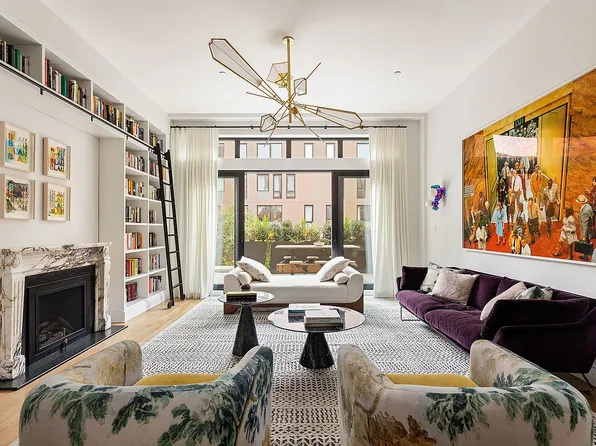 442 Clinton Ave, Brooklyn, NY 11238