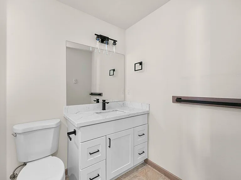 146 Prince Ave — Photo 22