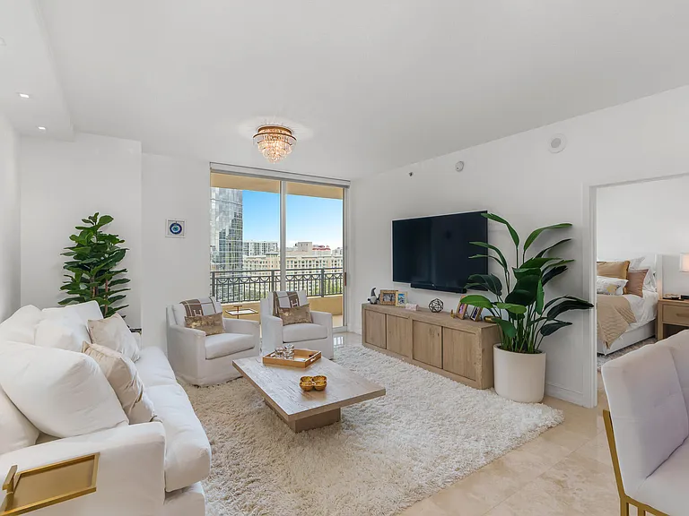 550 Okeechobee Blvd #1409 — Photo 7