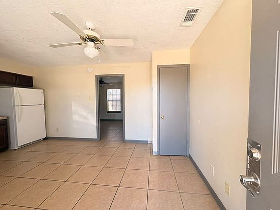 4th image of 2918 Thurman St #1