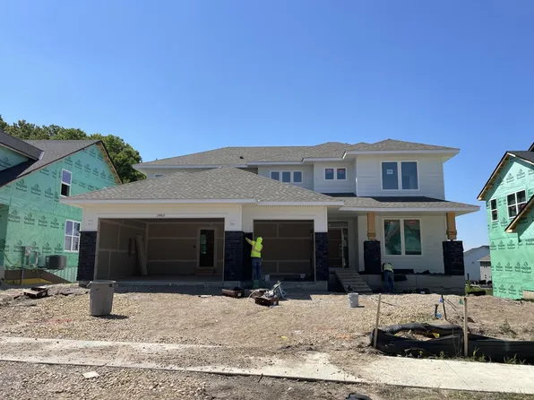 2482 Rock Elm Rd, Shakopee, MN 55379