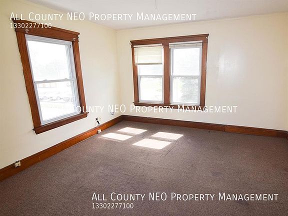 2nd image of 805 Biruta St Unit B