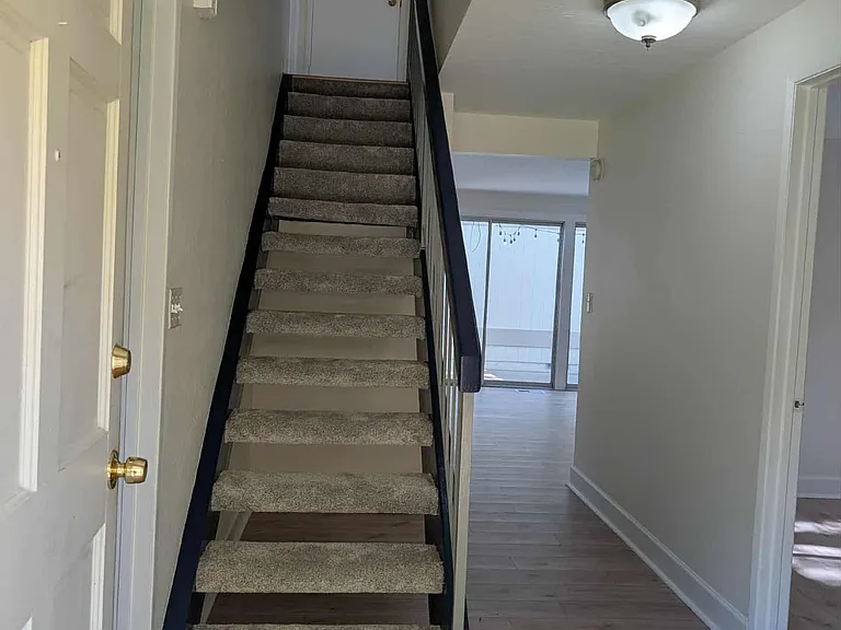 1131 Wagon Wheel Cir — Photo 2