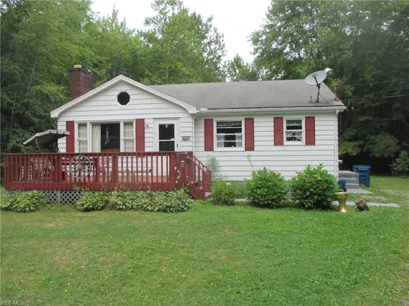 5958 Johnson Rd, Lowellville, OH 44436