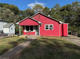 325 N Mineral Springs Dr, Jonesville, NC 28642