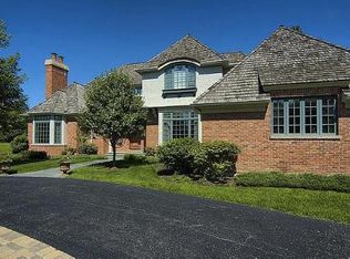 1880 S James Ct N, Lake Forest, IL
