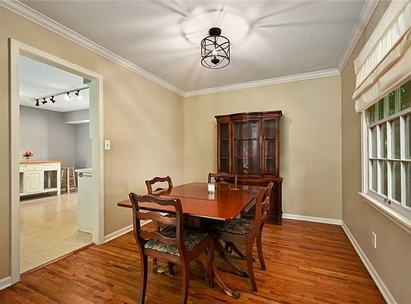 5th image of 9710 Ballentine St