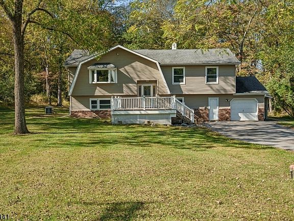 4th image of 20 Karrville Rd