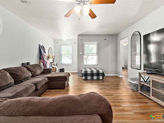3rd image of 3307 Lorena Dr