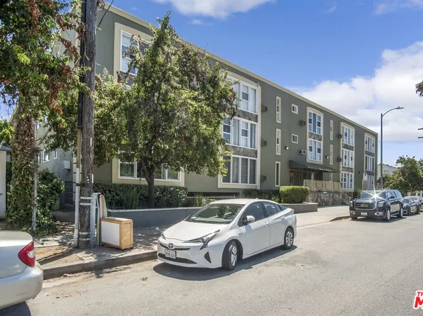 14556 Magnolia Blvd, Sherman Oaks, CA 91403
