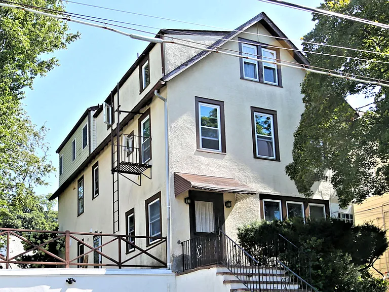 56 S Lawn Ave #4 — Photo 7