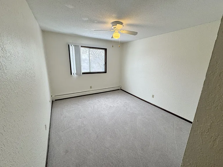 956 Place Apartments — Photo 40