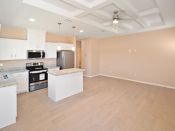 4th image of 3001 W Driftwood St
