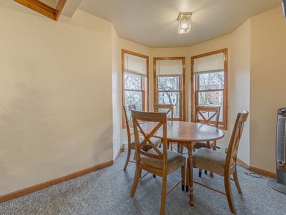 4th image of 135 Langdon St #3