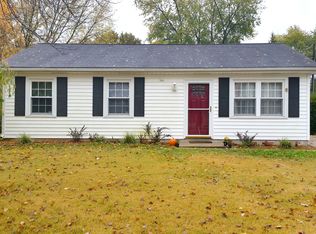 907 E Azalia Dr, Terre Haute, IN 47802