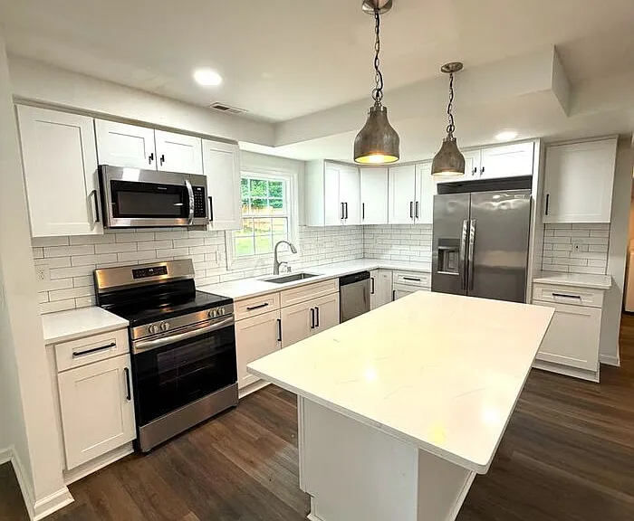 5406 Barrington Dr — Photo 7