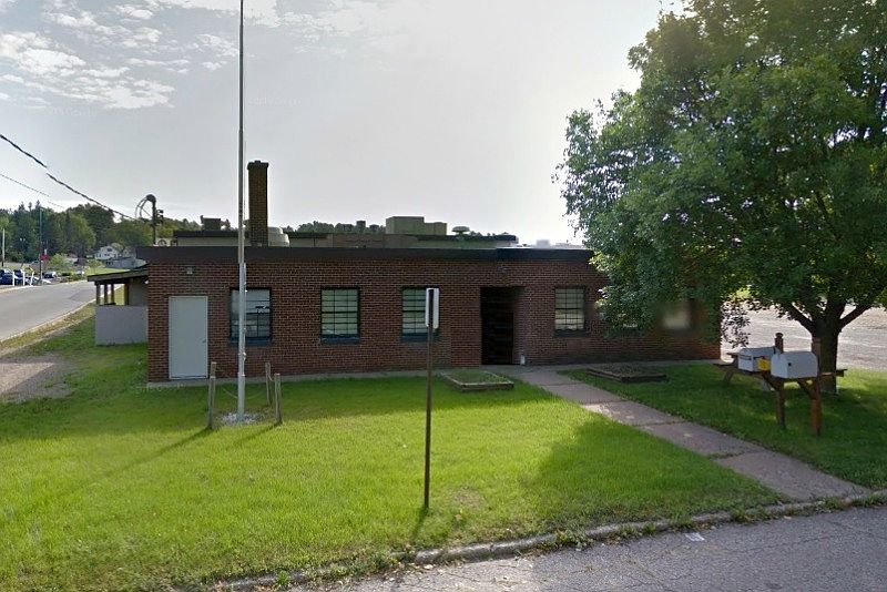 1st image of 1001 Cedar Ave