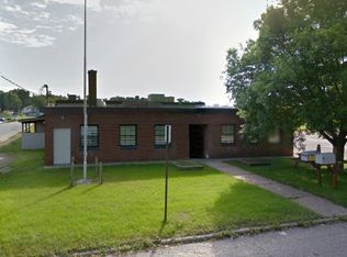 1001 Cedar Ave, Iron Mountain, MI 49801