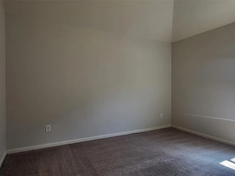 24818 Mason Trail Dr — Photo 16