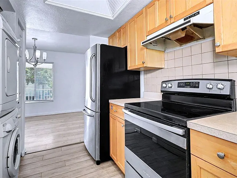592 100th Ave N #202 — Photo 7