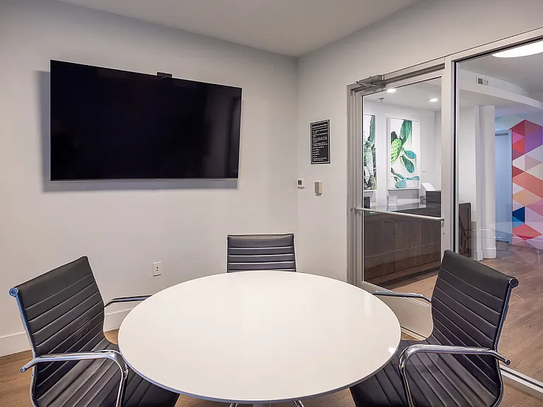 ABQ Uptown Apartments — Photo 10