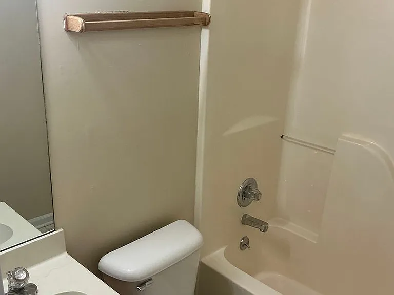 910 Dolphin Ln — Photo 17
