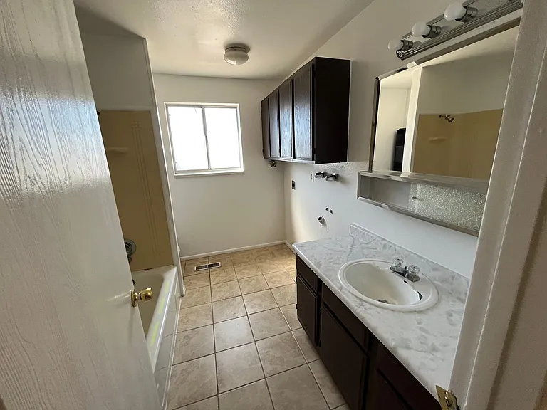 2116-2122 S Nevada Ave #2116 — Photo 7