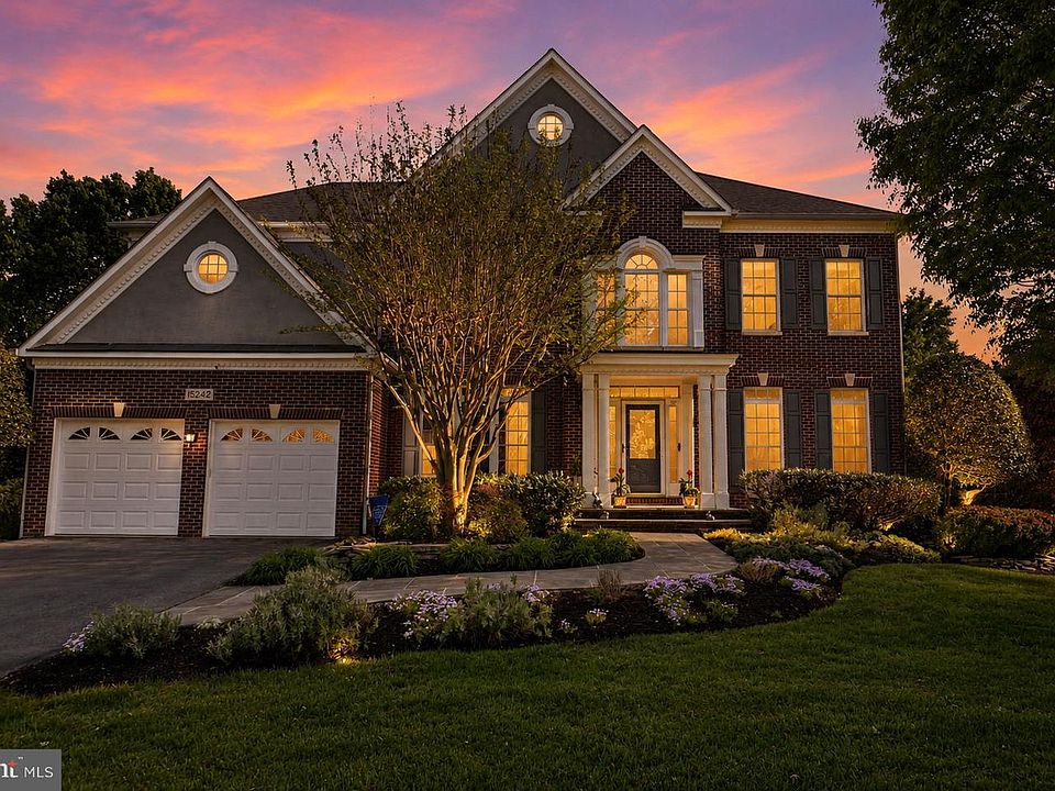 1st image of 15242 Briarcliff Manor Way