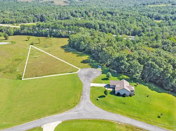 32 Estate Way, Crossville, TN 38555