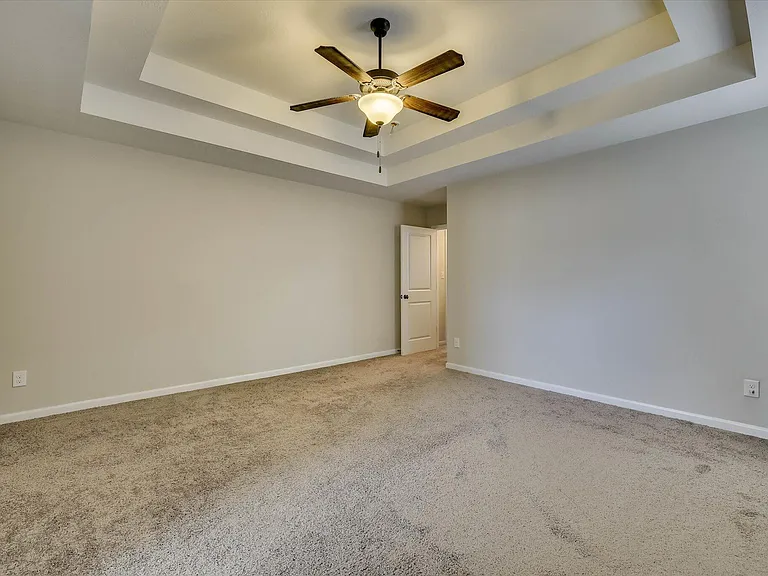 124 Radcliff Dr — Photo 27
