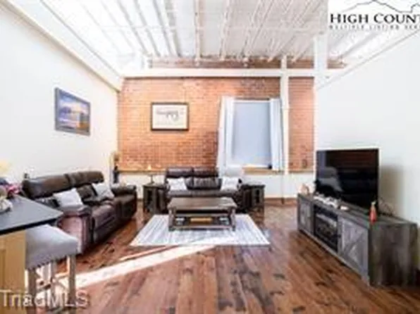 101 Hice Ave #101, West Jefferson, NC 28694