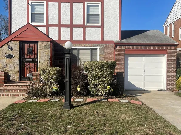 11444 209th Street, Cambria Heights, NY 11411