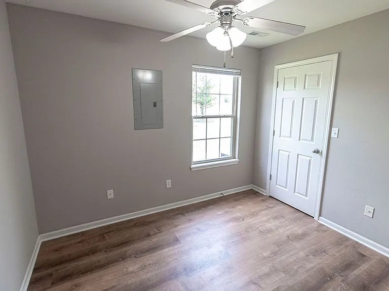 4016 Snowy Owl Dr — Photo 11