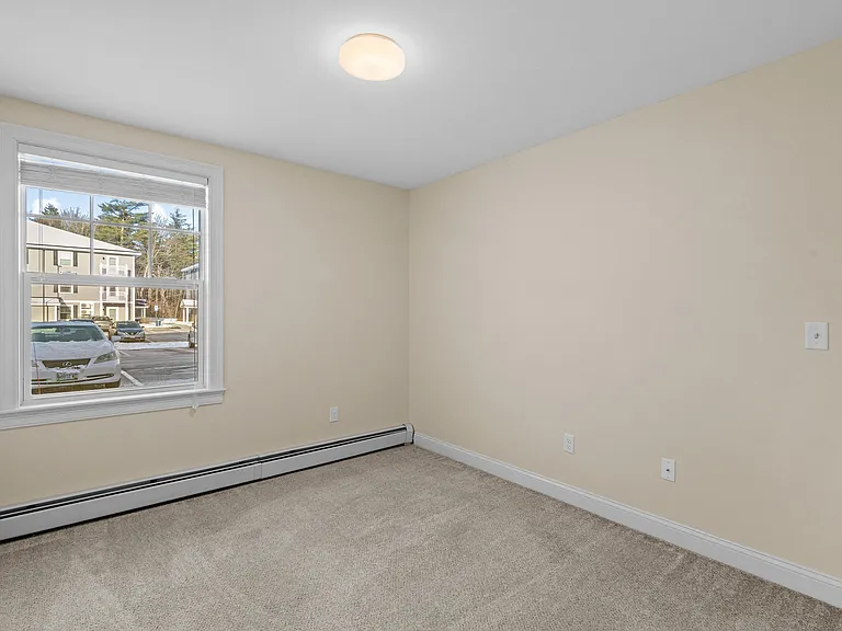 Cumberland Foreside Village Apartments — Photo 13