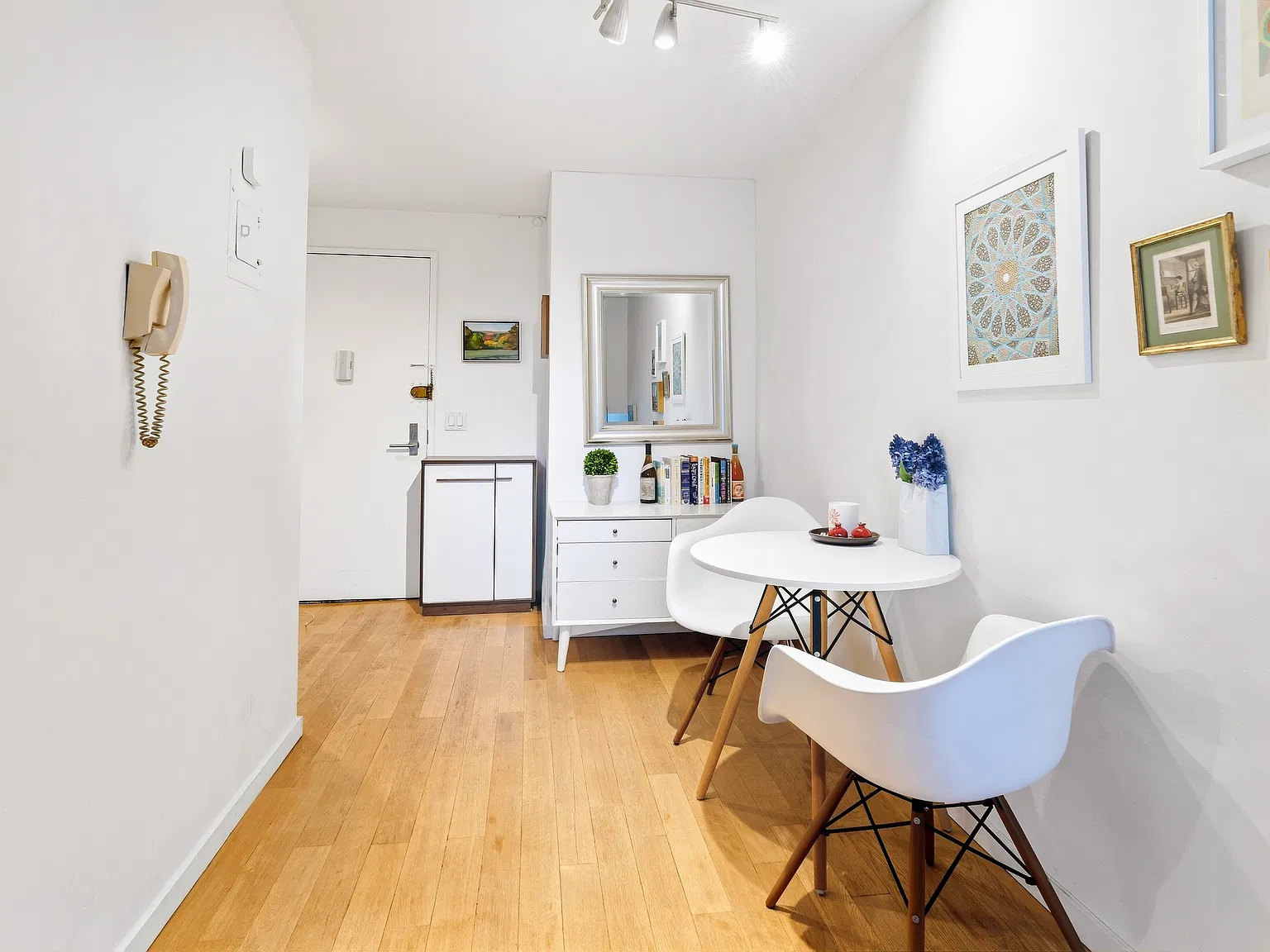 225 East 86th Street — Photo 3
