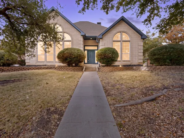 2002 Clearview Dr, Ennis, TX 75119