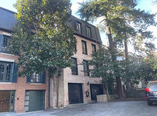 2142 Cathedral Ave NW, Washington, DC