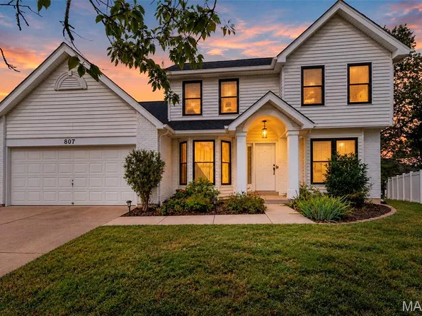 807 Kylewood Pl, Ballwin, MO 63021