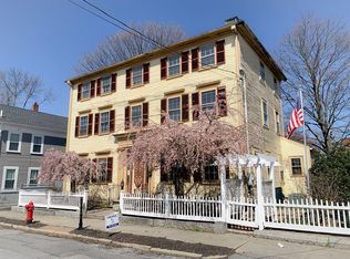 24 Congress St, Newburyport, MA 01950