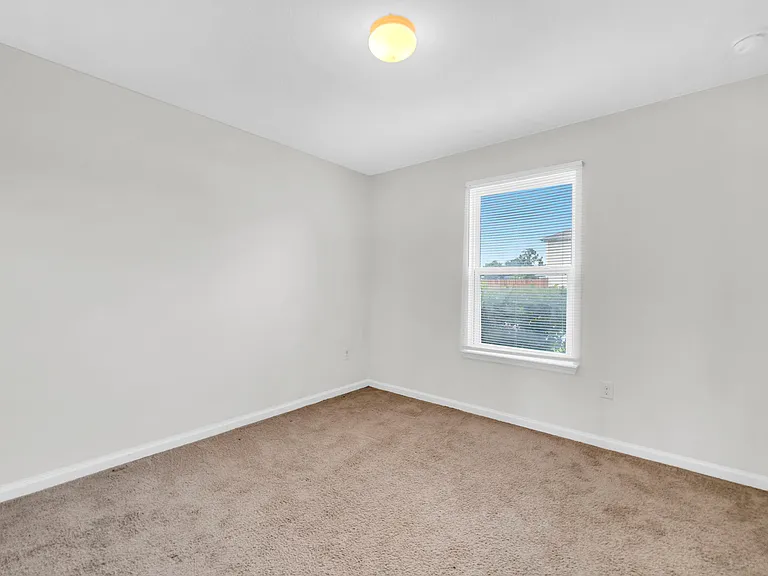 4924 Kensington Ln — Photo 23